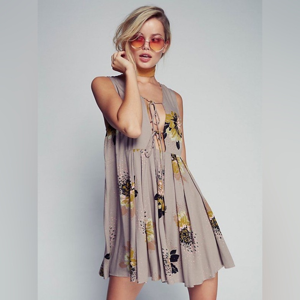 Free People Lovely Day Printed Tunic in Taupe - ties, open back, floral